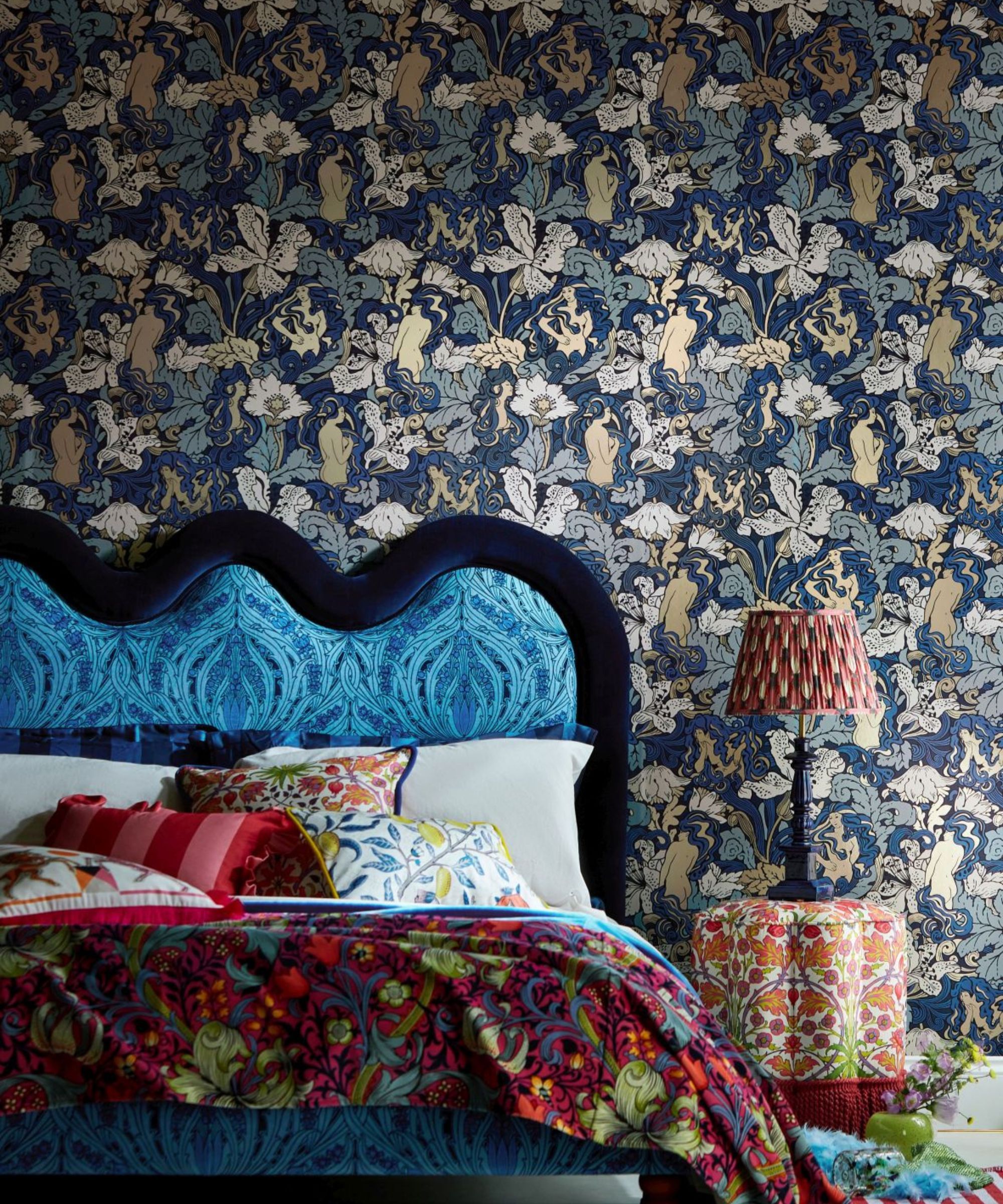 Left: Repeating wallpaper pattern designed for flow
